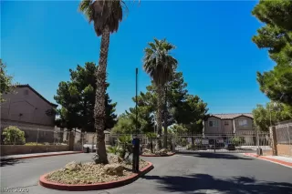 Photo #2: 2256861 Listing 