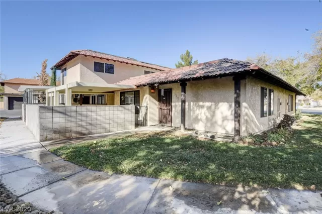 MLS: 2256862 Condo For Sale