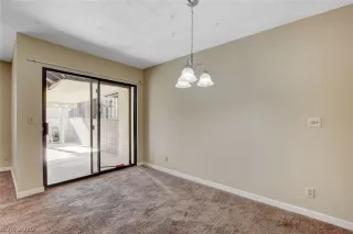 Photo #6: 2256862 Listing