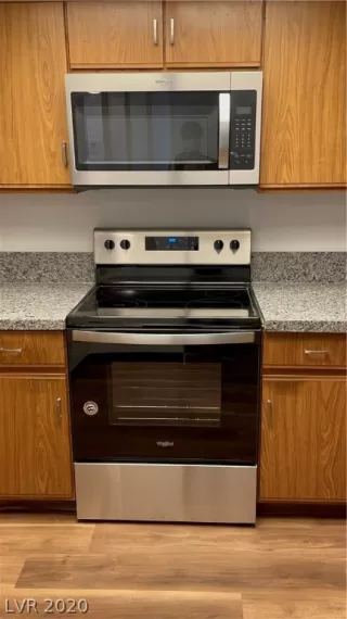 Photo #3: 2256898 Listing 