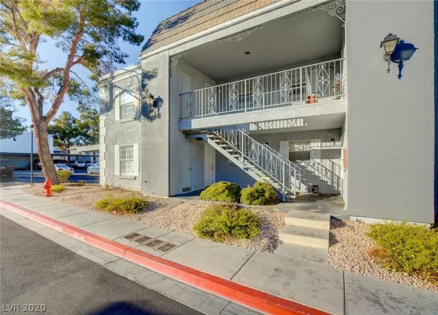 MLS: 2256939 Condo For Sale