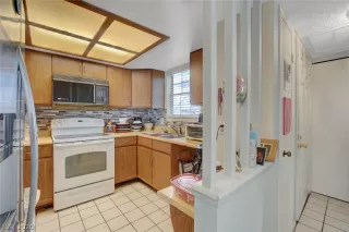 Photo #2: 2256939 Listing 