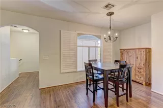 Photo #3: 2256999 Listing