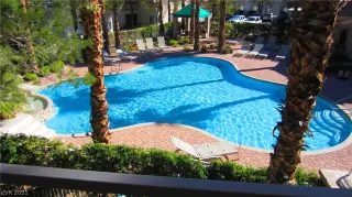 Photo #6: 2257036 Listing 