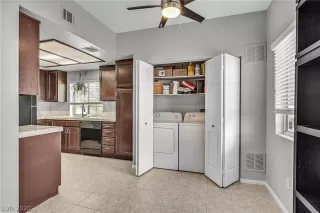 Photo #6: 2257107 Listing 