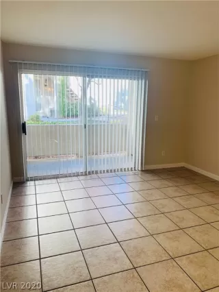 Photo #2: 2257108 Listing