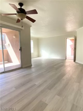 Photo #5: 2257121 Listing 