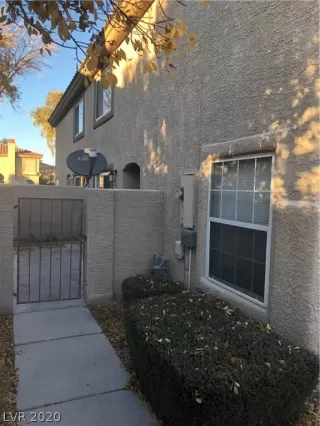 Photo #2: 2257159 Listing