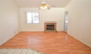 Photo #6: 2257172 Listing