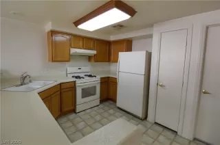 Photo #6: 2257201 Listing