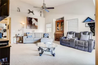 Photo #3: 2257284 Listing