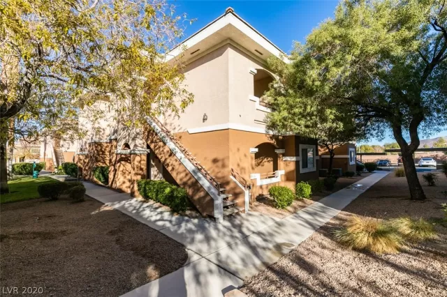 MLS: 2257293 Condo For Sale