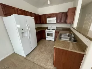 Photo #5: 2257326 Listing 