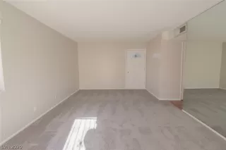 Photo #4: 2257336 Listing 