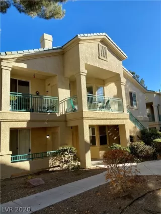 Photo #1: 2257340 Listing