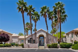 Photo #1: 2257345 Listing