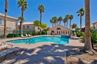 Photo #3: 2257345 Listing