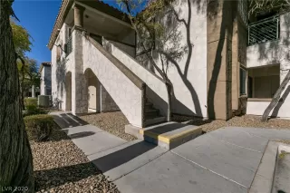 Photo #6: 2257345 Listing