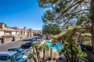 Photo #4: 2257356 Listing 