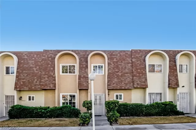 MLS: 2257402 Condo For Sale