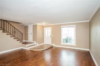 Photo #2: 2257402 Listing