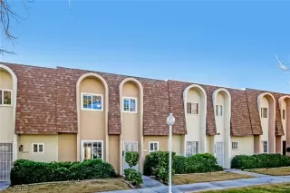 Photo #5: 2257402 Listing