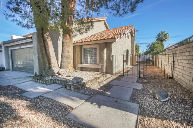 MLS: 2257436 Condo For Sale