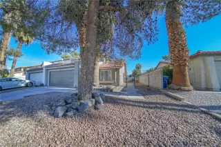 Photo #5: 2257436 Listing