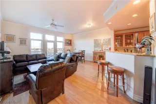 Photo #5: 2257480 Listing 