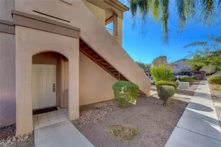 Photo #2: 2257524 Listing