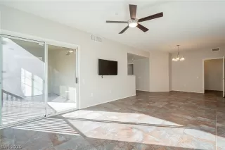 Photo #2: 2257541 Listing