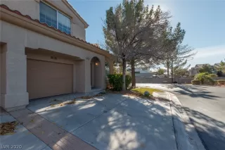 Photo #1: 2257599 Listing