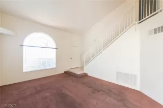 Photo #2: 2257599 Listing