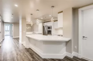 Photo #1: 2257613 Listing