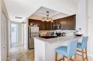 Photo #6: 2257680 Listing 