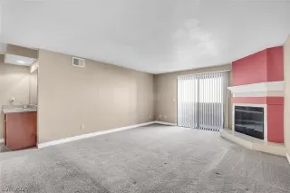 Photo #3: 2257690 Listing