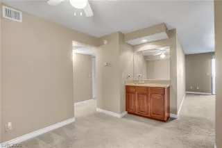 Photo #6: 2257690 Listing