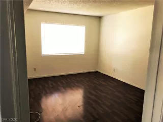 Photo #6: 2257744 Listing