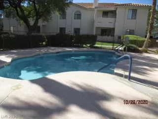 Photo #5: 2257763 Listing 