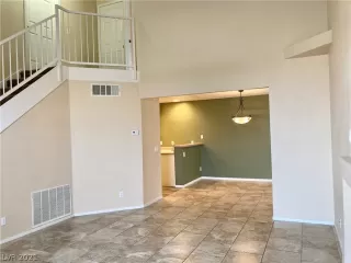 Photo #5: 2257769 Listing 