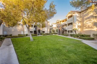 Photo #4: 2257838 Listing