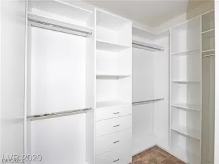 Photo #4: 2257876 Listing