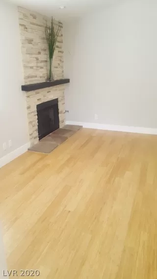 Photo #3: 2257877 Listing 