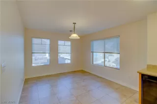 Photo #4: 2257893 Listing