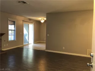 Photo #5: 2257896 Listing 