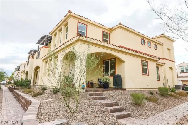 MLS: 2257921 Condo For Sale