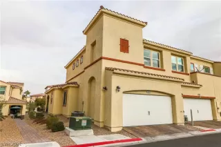 Photo #1: 2257921 Listing 