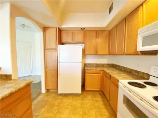 Photo #4: 2257942 Listing 