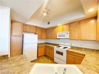 Photo #6: 2257942 Listing 