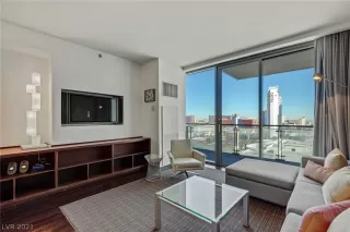 Photo #1: 2257953 Listing